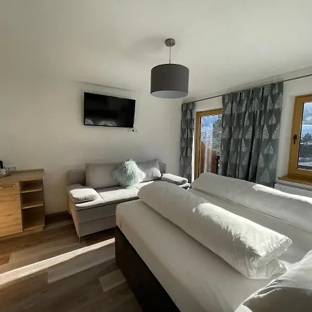 Haus Lusspark Guest house