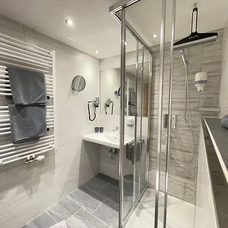 Haus Lusspark 게스트하우스 3*