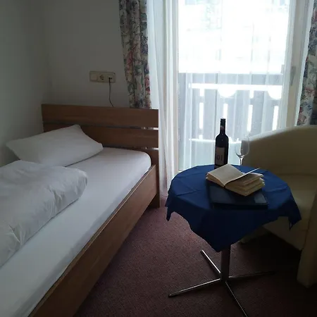 Guest house Haus Lusspark 3*