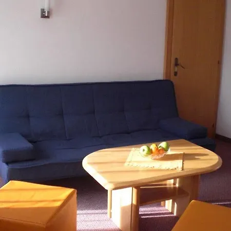 Haus Lusspark Guest house Lermoos