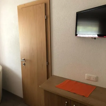 Πανσιόν Haus Lusspark Lermoos