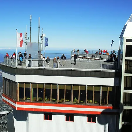 豪斯拉斯帕克酒店